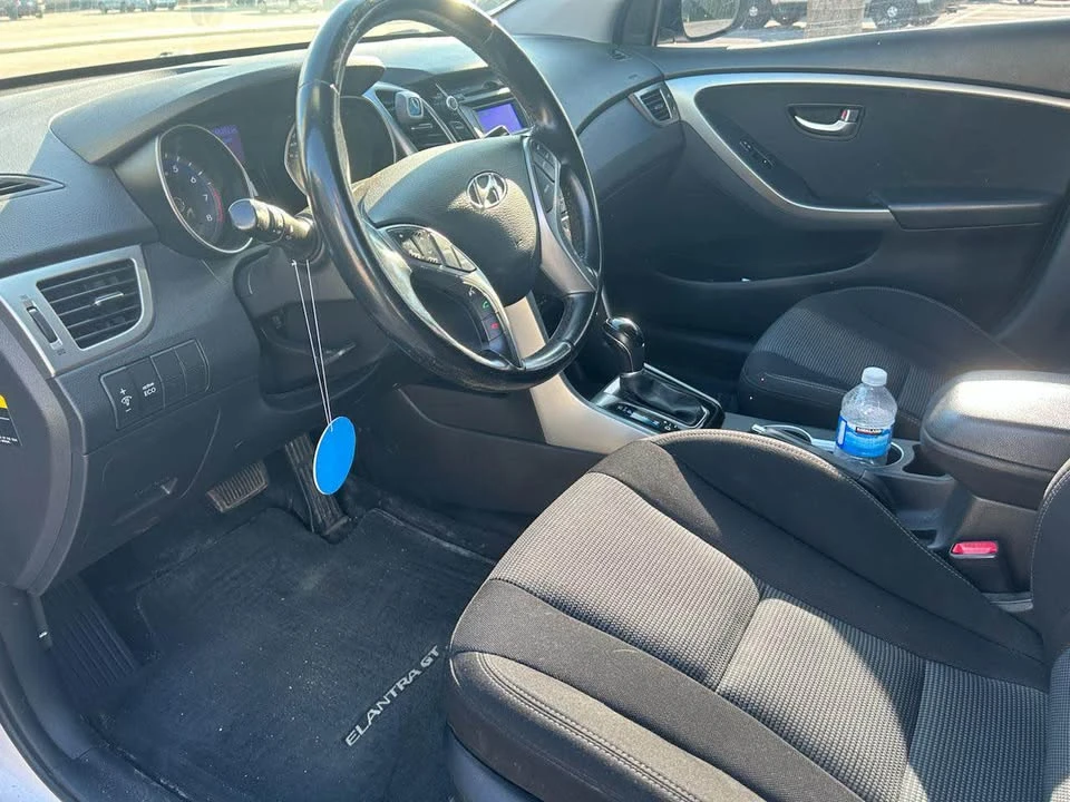2013 Hyundai Elantra - Image 11 of 11