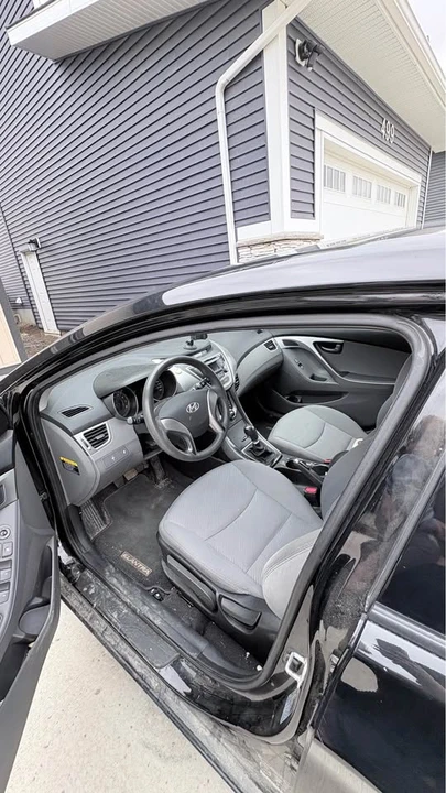 2013 Hyundai Elantra - Image 3 of 5