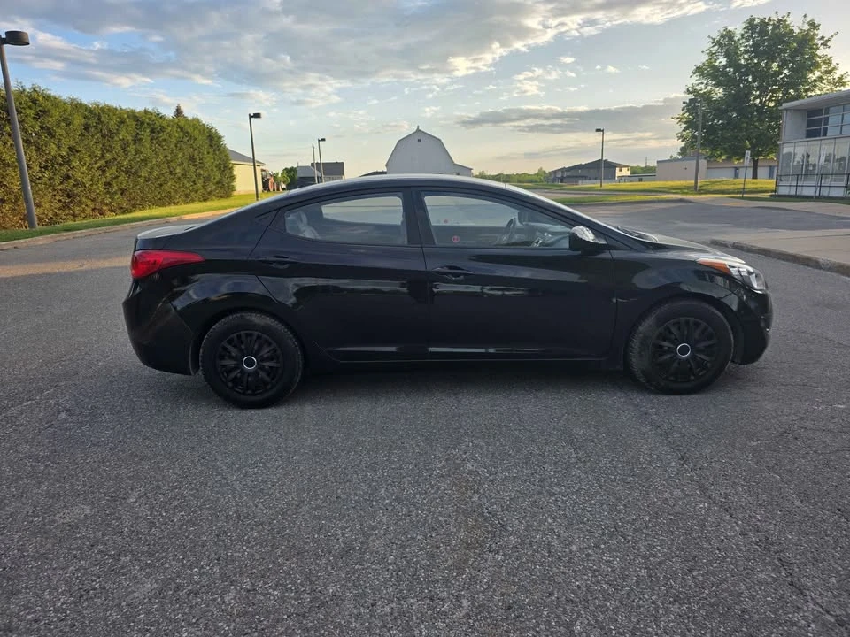 2013 Hyundai Elantra - Image 6 of 12
