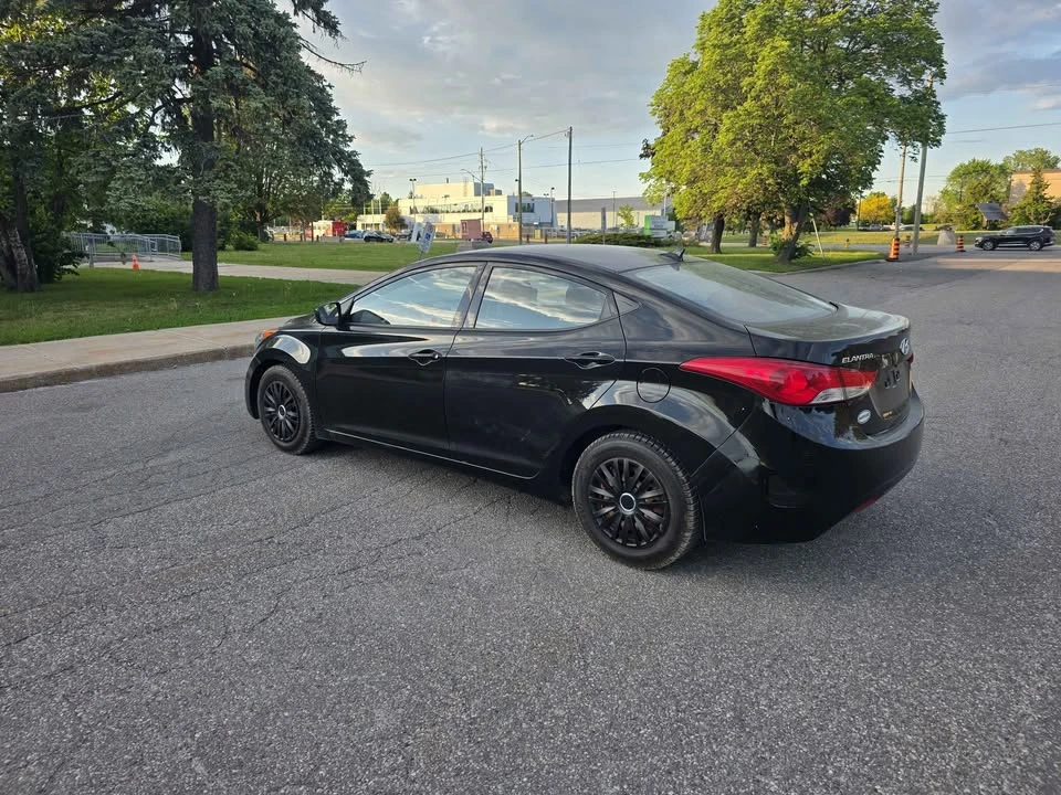2013 Hyundai Elantra - Image 3 of 12