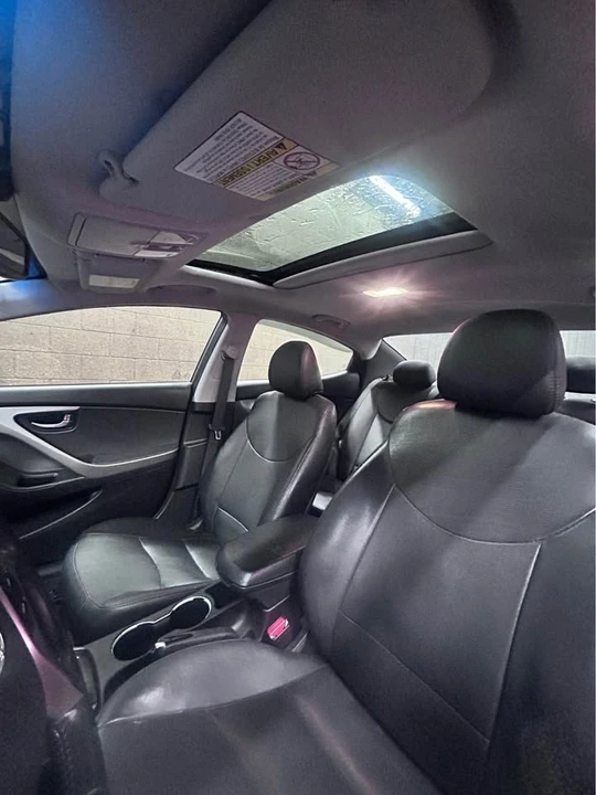 2013 Hyundai Elantra - Image 10 of 12