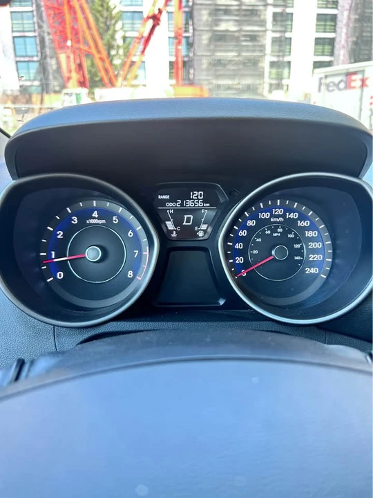 2013 Hyundai Elantra - Image 12 of 12