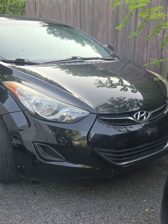 2013 Hyundai Elantra - Image 2 of 10