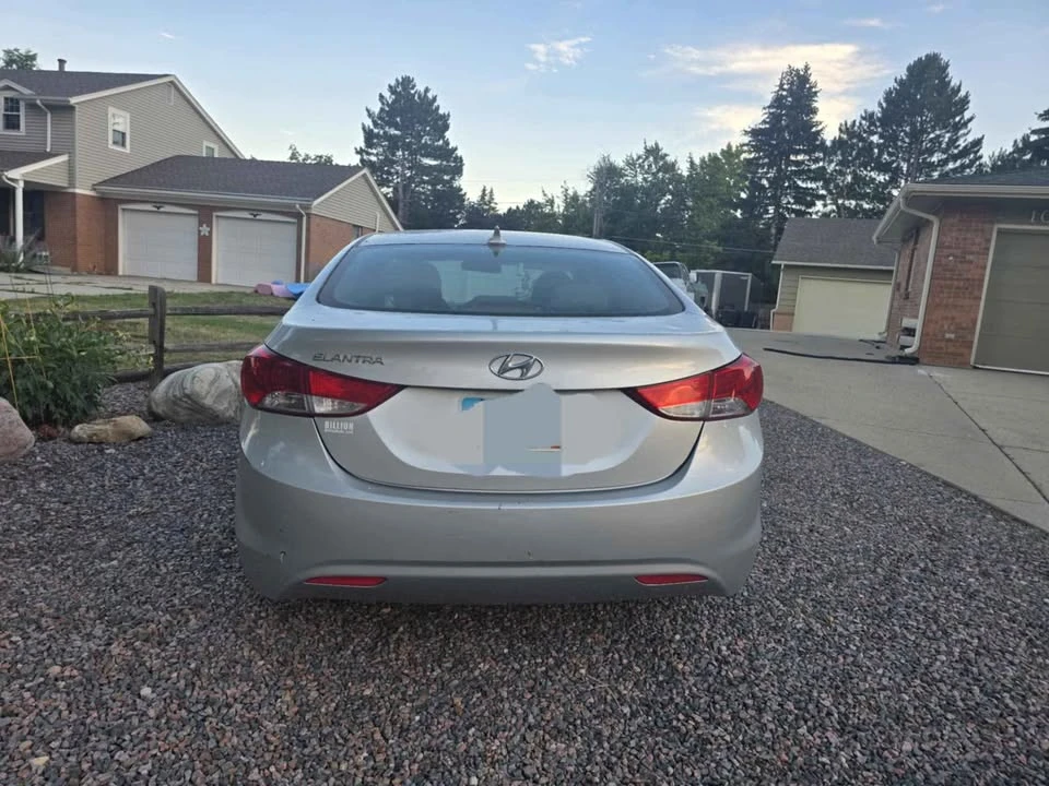 2013 Hyundai Elantra - Image 5 of 9
