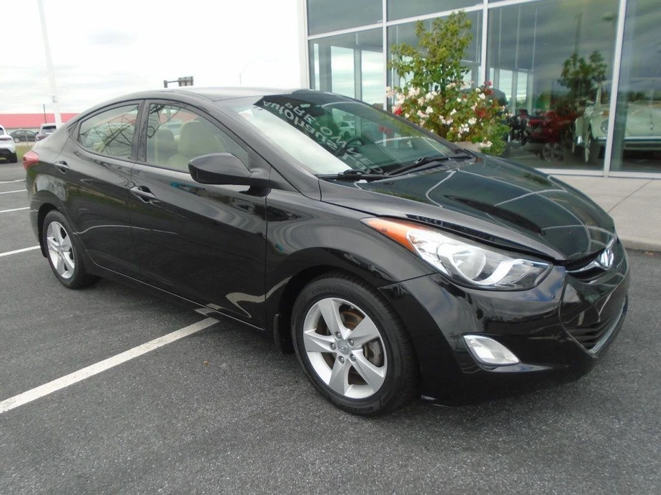 2013 Hyundai Elantra - Image 2 of 12