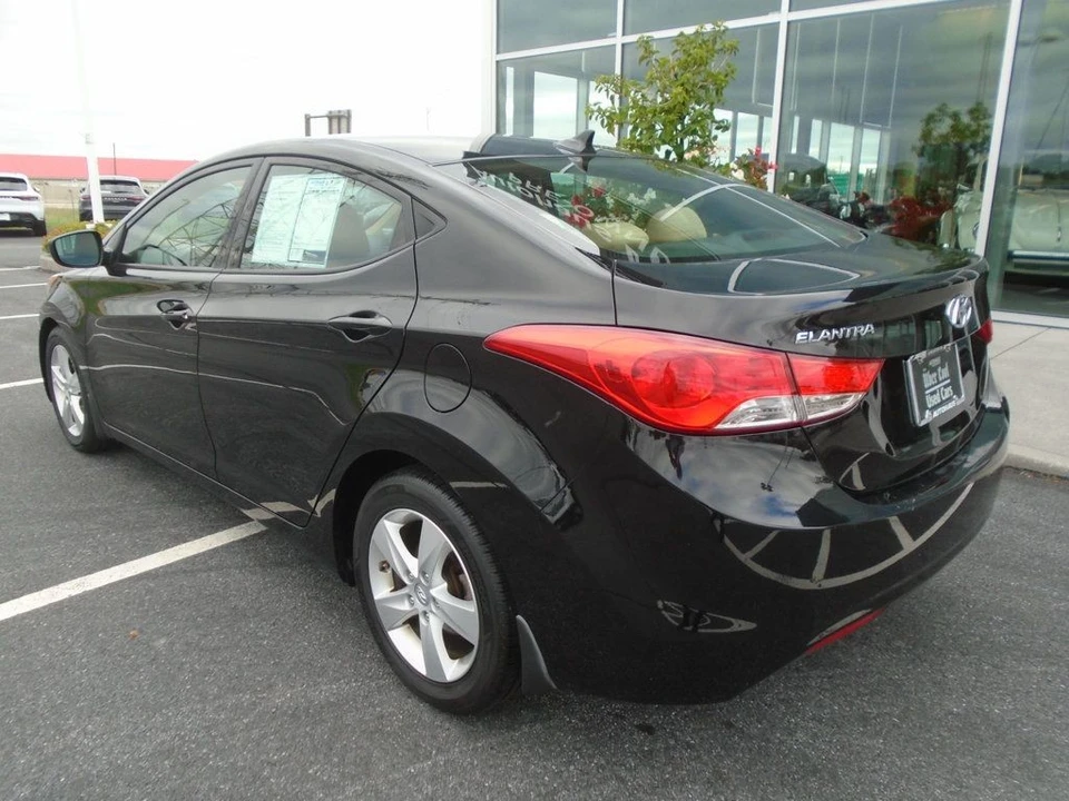 2013 Hyundai Elantra - Image 6 of 12