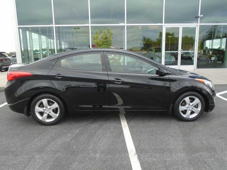 2013 Hyundai Elantra - Image 3 of 12