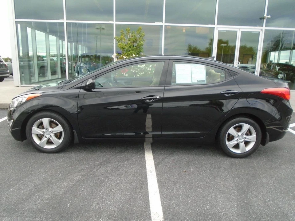 2013 Hyundai Elantra - Image 7 of 12