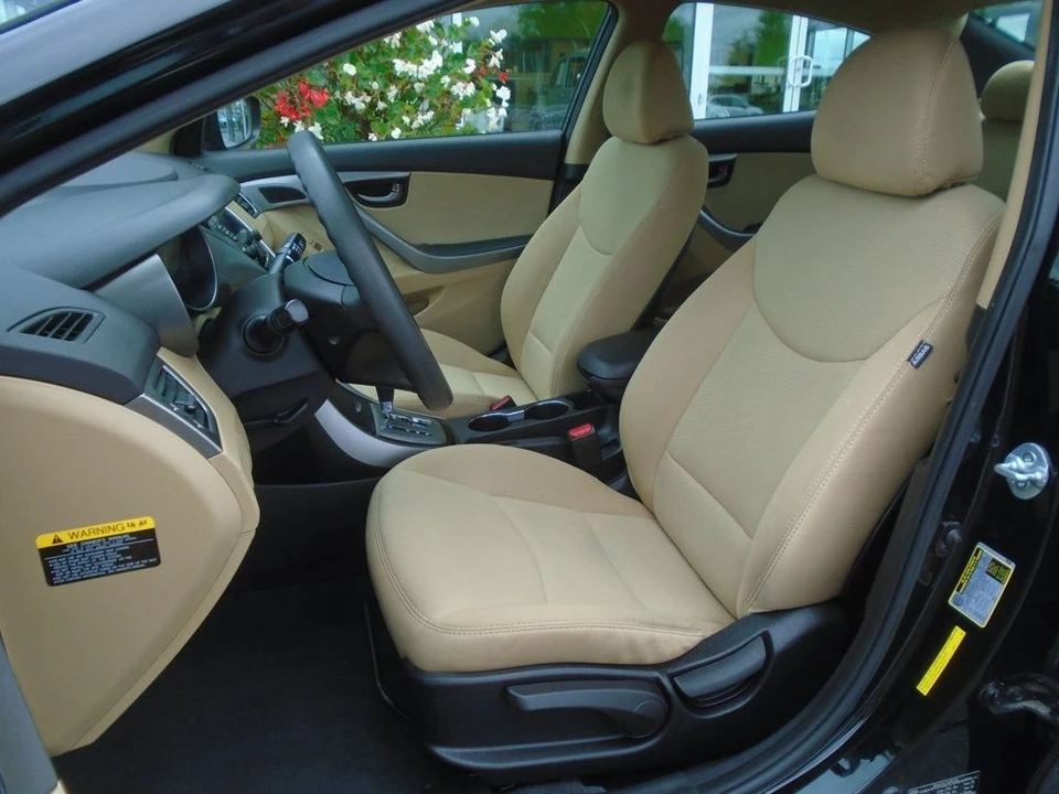 2013 Hyundai Elantra - Image 11 of 12