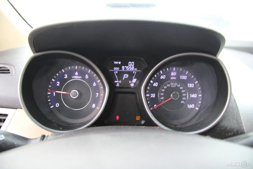 2013 Hyundai Elantra - Image 14 of 21