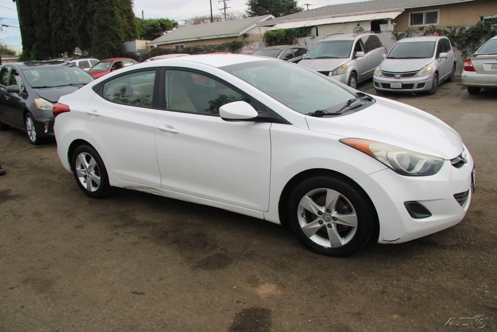 2013 Hyundai Elantra - Image 7 of 21