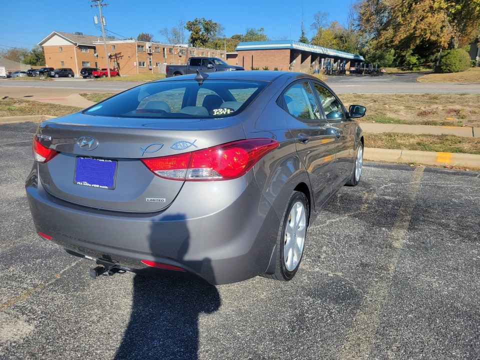 2013 Hyundai Elantra - Image 13 of 13