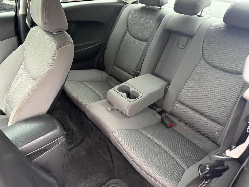 2013 Hyundai Elantra - Image 6 of 10