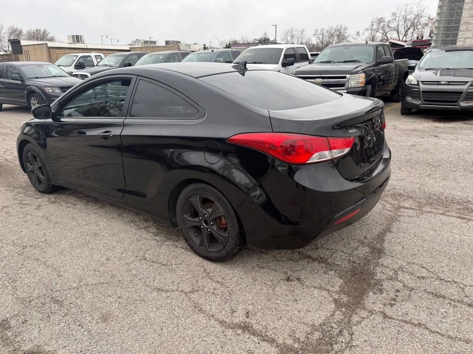 2013 Hyundai Elantra - Image 4 of 10