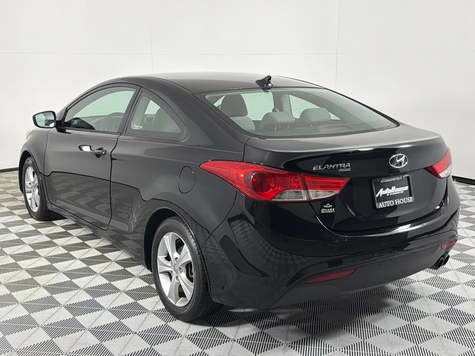 2013 Hyundai Elantra - Image 6 of 21
