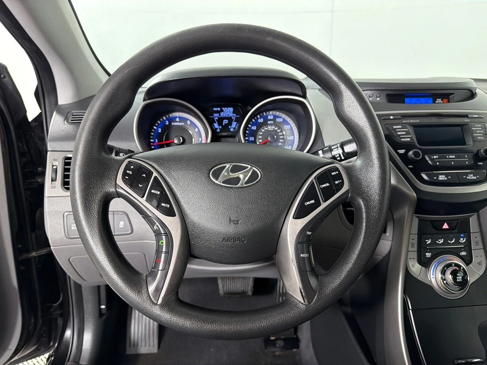 2013 Hyundai Elantra - Image 14 of 21