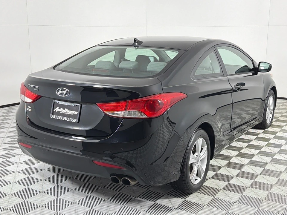 2013 Hyundai Elantra - Image 5 of 21