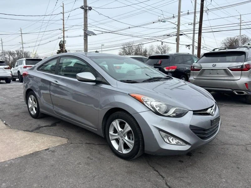 2013 Hyundai Elantra - Image 7 of 12