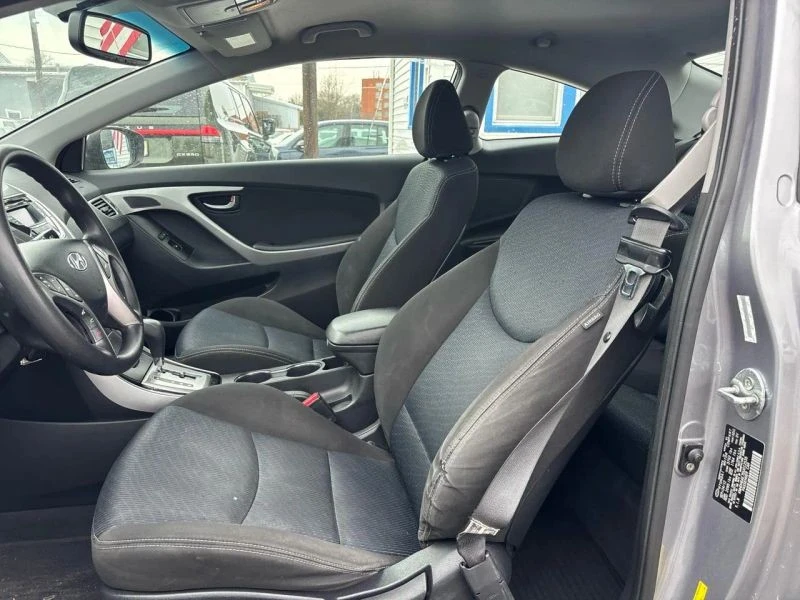 2013 Hyundai Elantra - Image 11 of 12
