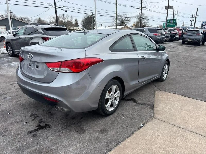 2013 Hyundai Elantra - Image 6 of 12