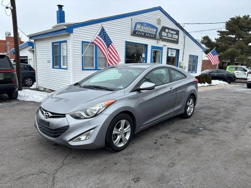 2013 Hyundai Elantra - Image 2 of 12