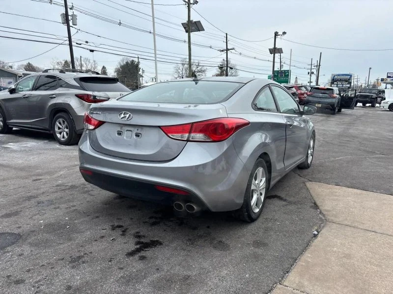 2013 Hyundai Elantra - Image 5 of 12