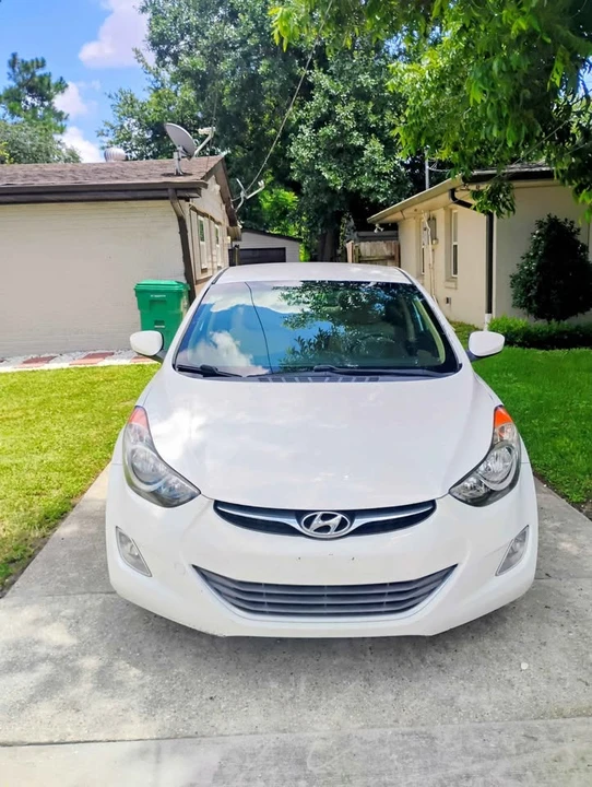 2013 Hyundai Elantra - Image 3 of 5