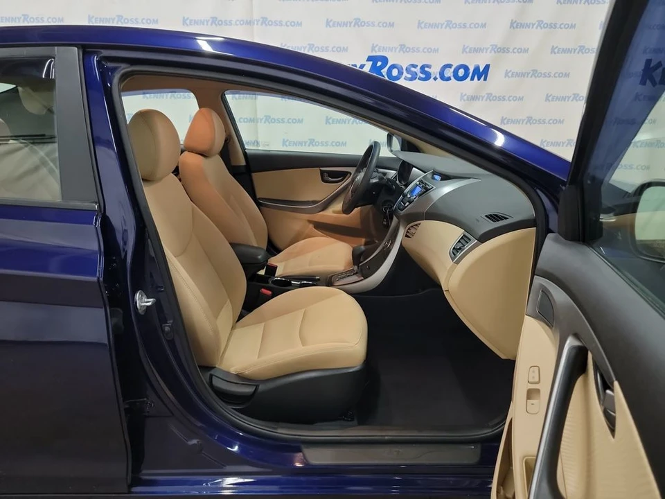 2013 Hyundai Elantra - Image 12 of 12