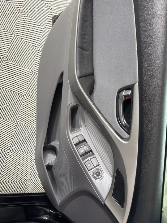 2013 Hyundai Elantra - Image 11 of 12