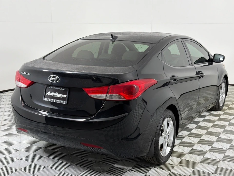 2013 Hyundai Elantra - Image 5 of 12