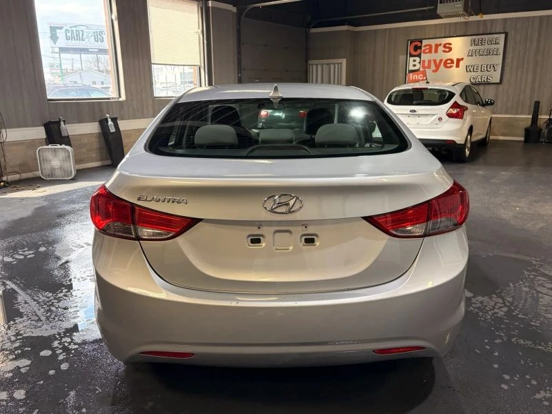 2013 Hyundai Elantra - Image 5 of 12
