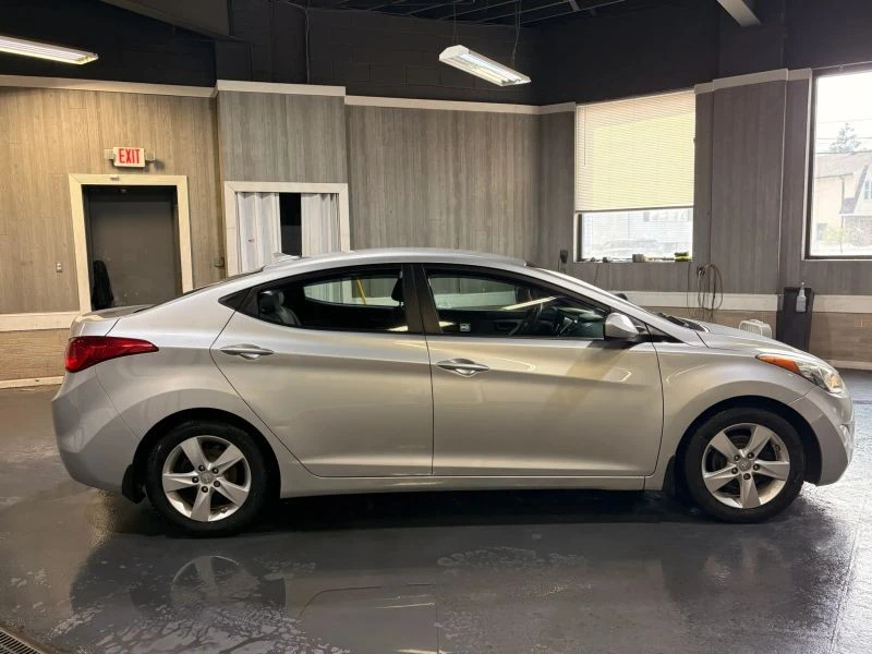 2013 Hyundai Elantra - Image 7 of 12