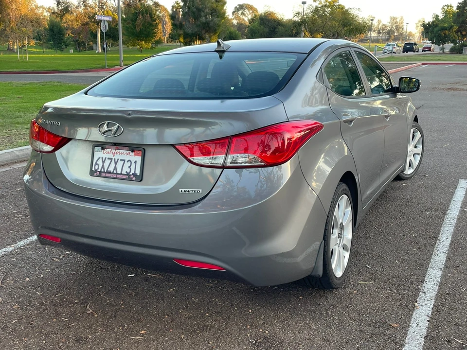 2013 Hyundai Elantra - Image 6 of 20