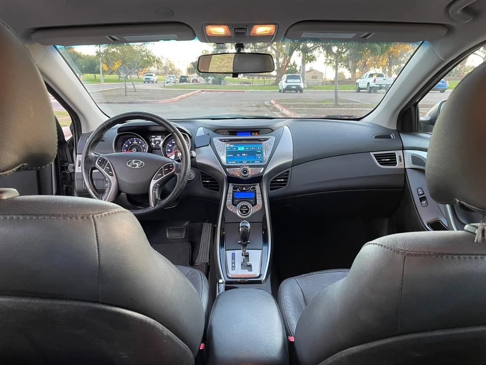 2013 Hyundai Elantra - Image 9 of 20