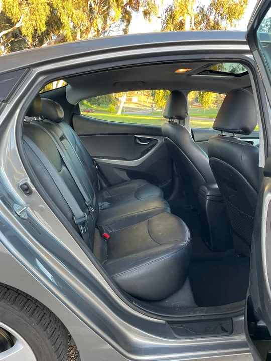 2013 Hyundai Elantra - Image 13 of 20