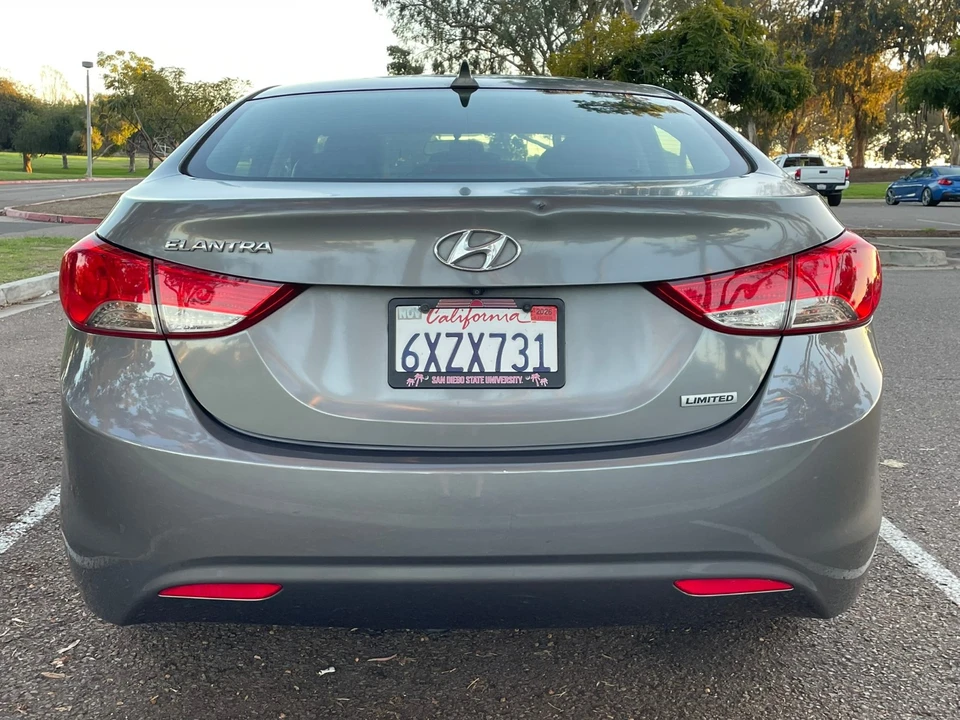2013 Hyundai Elantra - Image 7 of 20