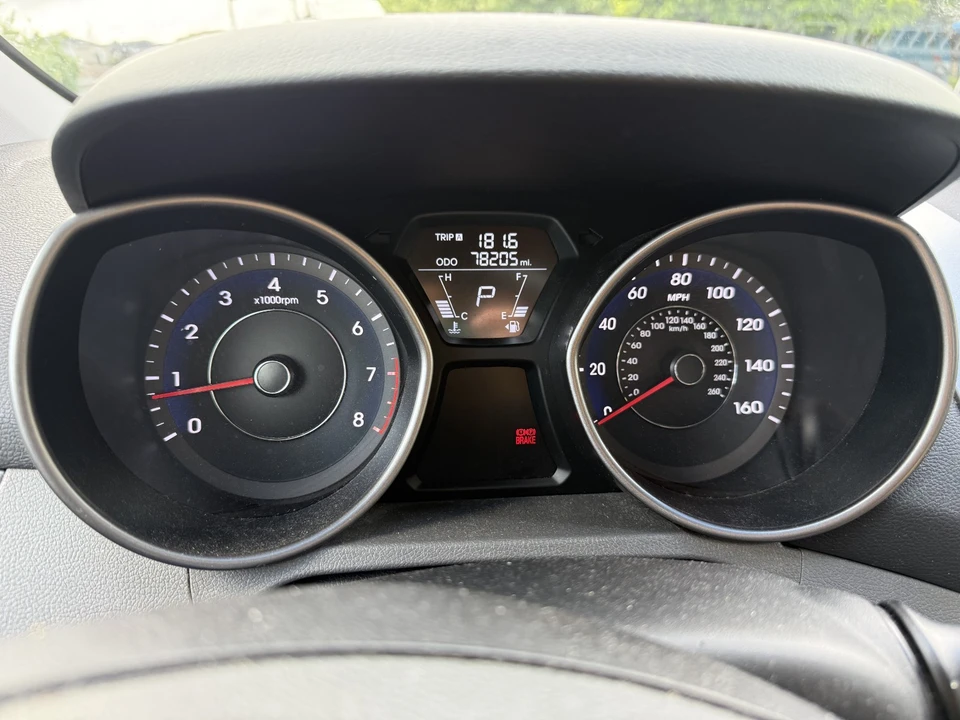2013 Hyundai Elantra - Image 5 of 5