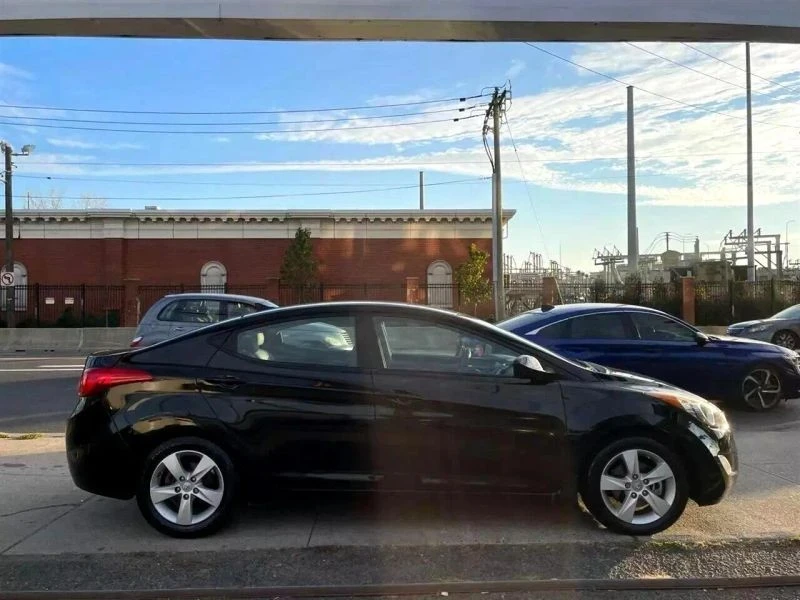 2013 Hyundai Elantra - Image 6 of 12