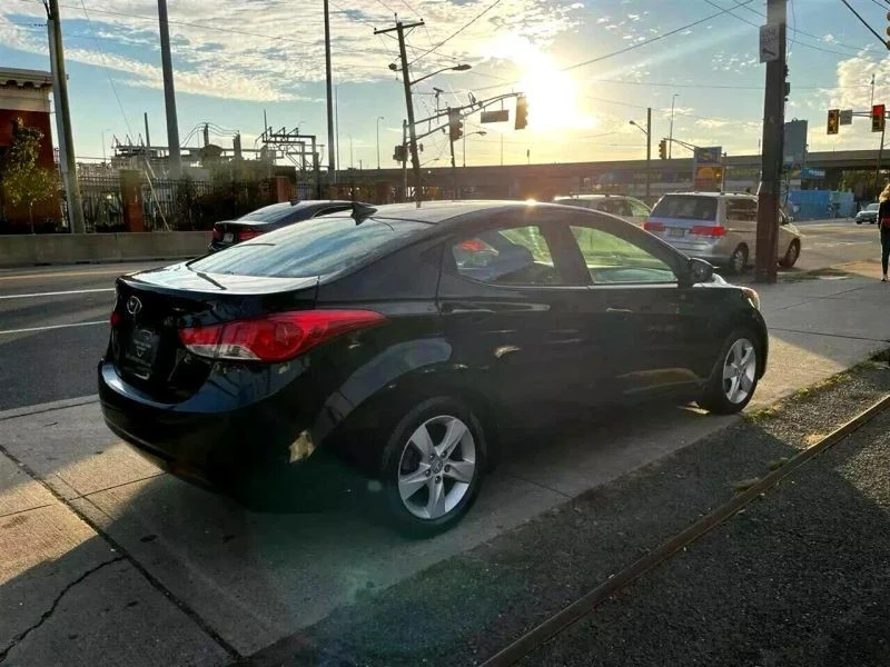 2013 Hyundai Elantra - Image 5 of 12