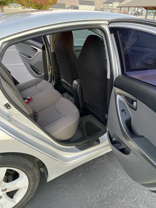 2013 Hyundai Elantra - Image 12 of 15