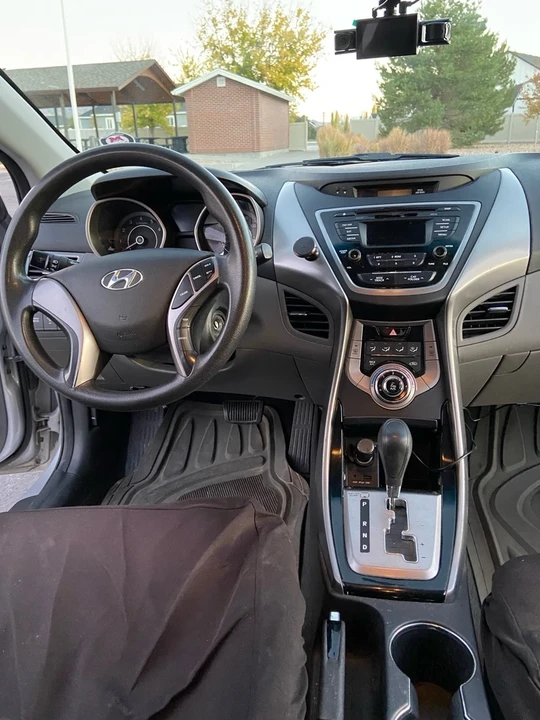 2013 Hyundai Elantra - Image 13 of 15