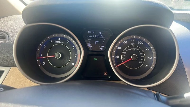 2013 Hyundai Elantra - Image 11 of 12