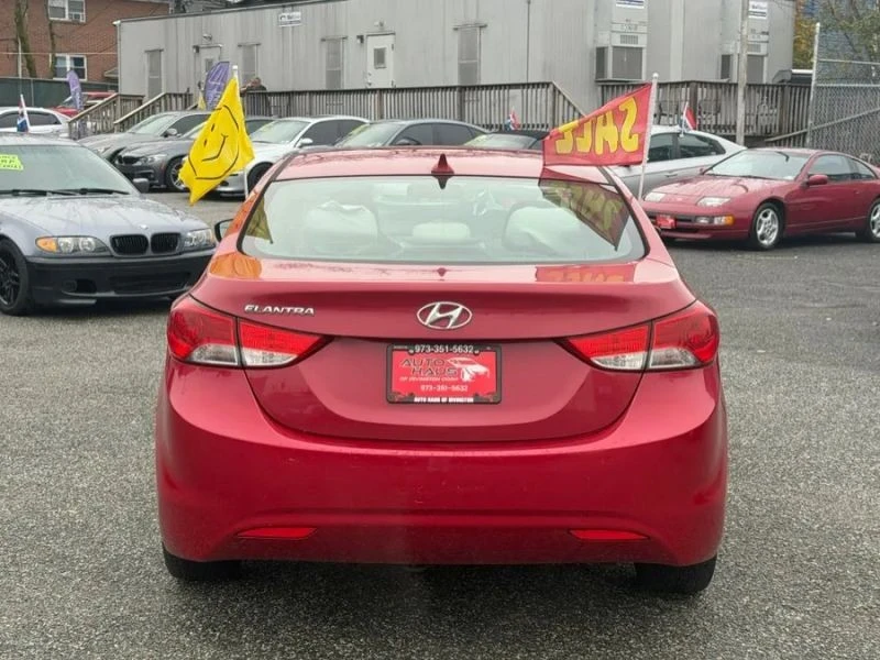 2013 Hyundai Elantra - Image 5 of 12