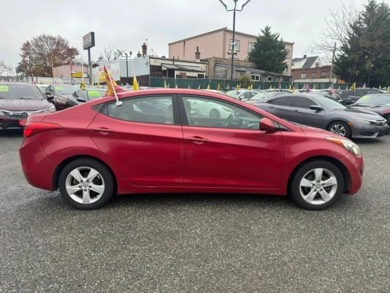 2013 Hyundai Elantra - Image 8 of 12