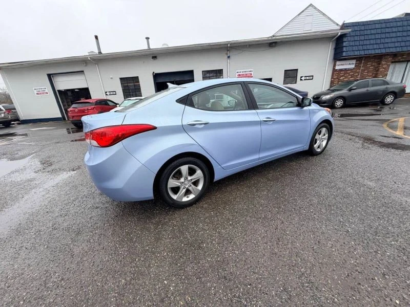 2013 Hyundai Elantra - Image 11 of 12