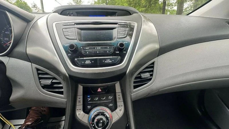 2013 Hyundai Elantra - Image 12 of 12