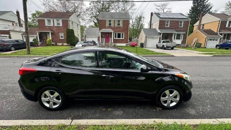 2013 Hyundai Elantra - Image 3 of 12