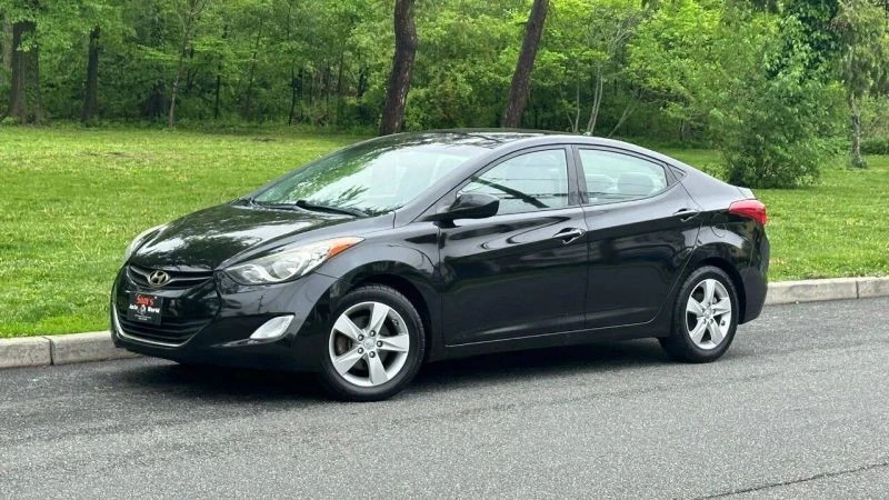 2013 Hyundai Elantra - Image 7 of 12