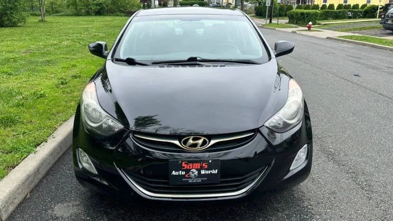 2013 Hyundai Elantra - Image 4 of 12