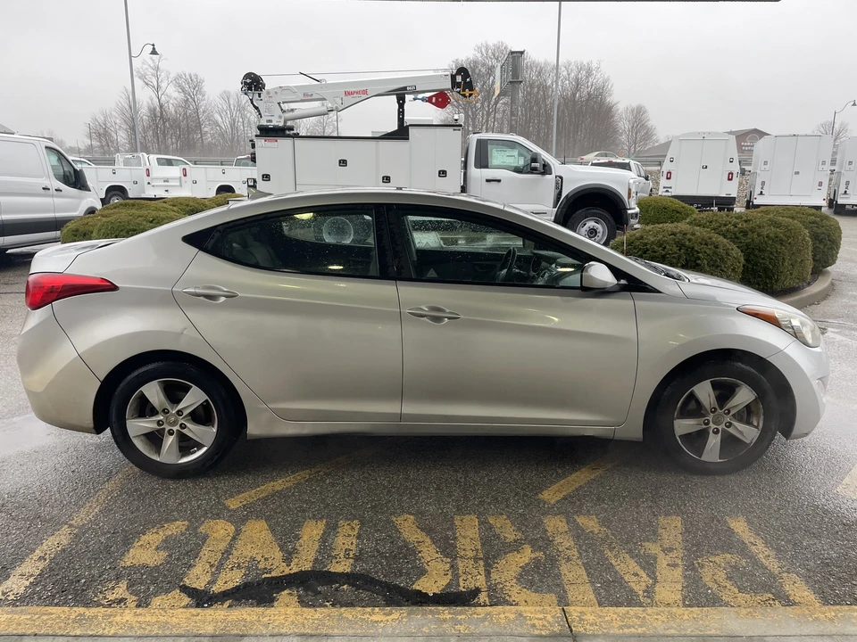 2013 Hyundai Elantra - Image 9 of 21